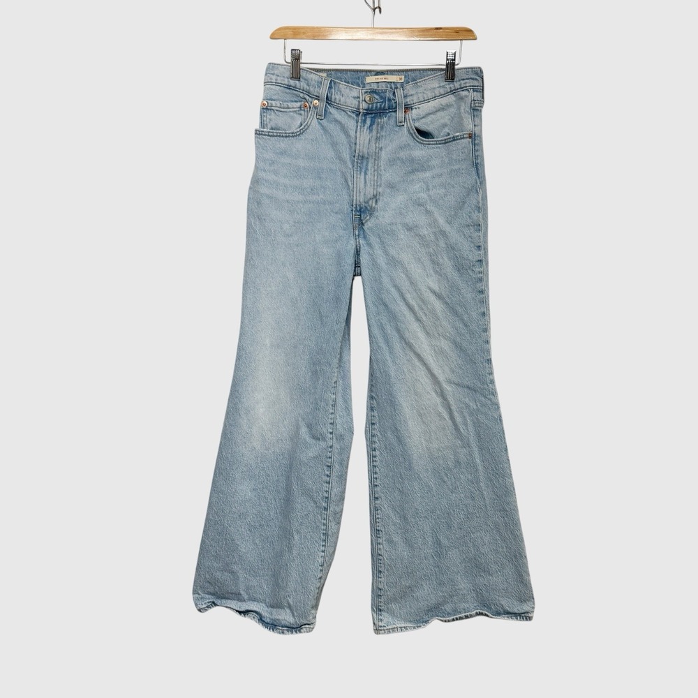 Levi's Premium Women's Ribcage Bell Jeans Size 30 Light Blue Wash High Waist